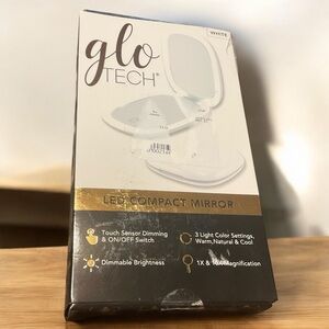 GLO TECH LED COMPACT 10x MIRROR White